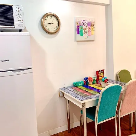 Jazzy Homes شقة *